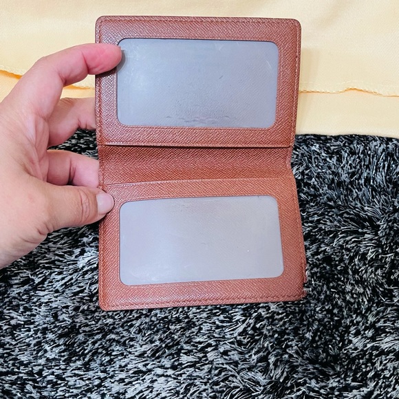 ❌❌SOLD ❌❌Louis Vuitton Monogram card Holder - Picture 2 of 5